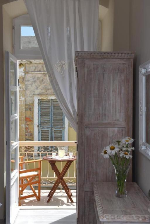 Oisyra Boutique Suites Ermupoli Zewnętrze zdjęcie