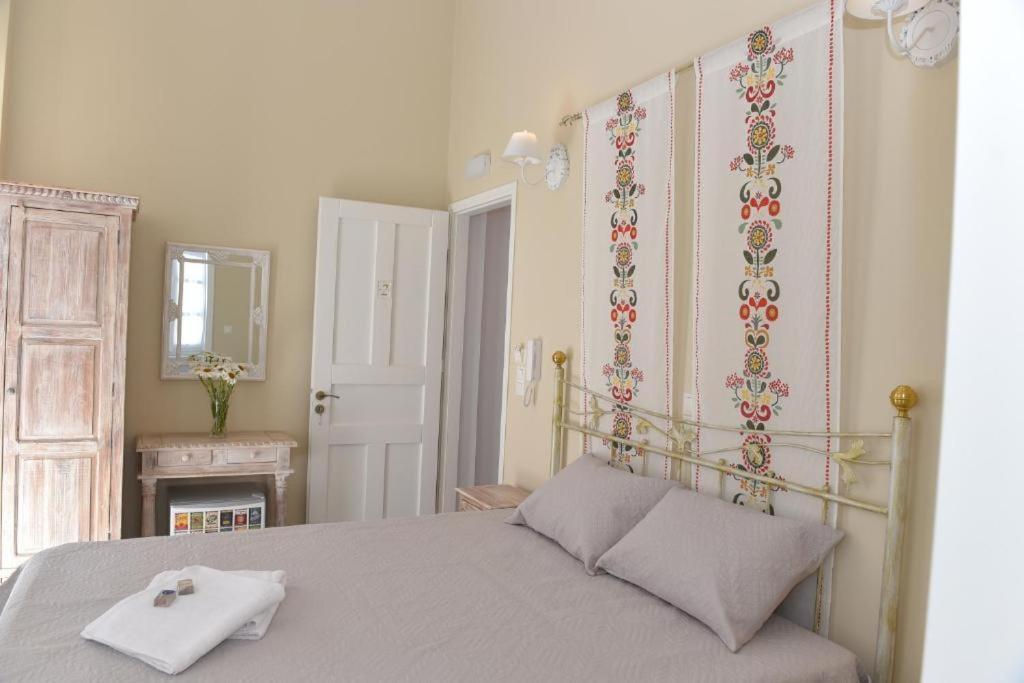 Oisyra Boutique Suites Ermupoli Zewnętrze zdjęcie